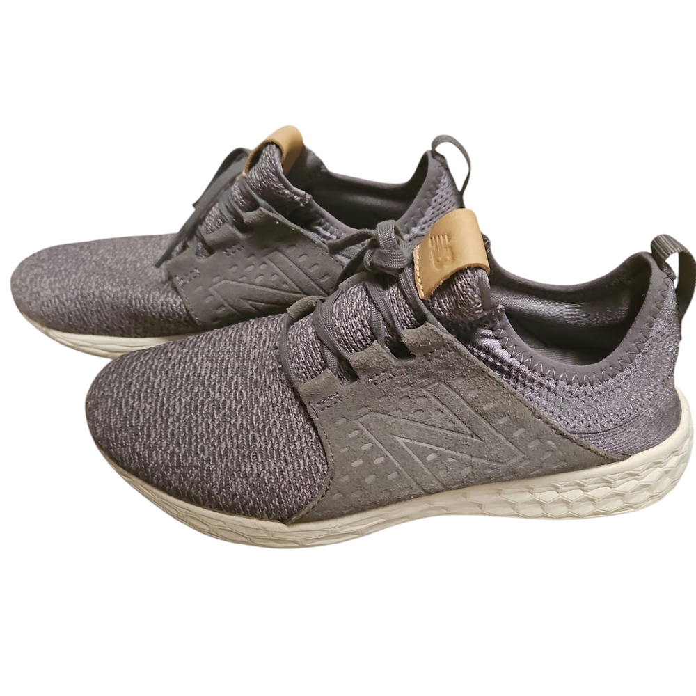 New Balance Gray Sneakers Lightweight Comfort (Mens Size 8) Like New